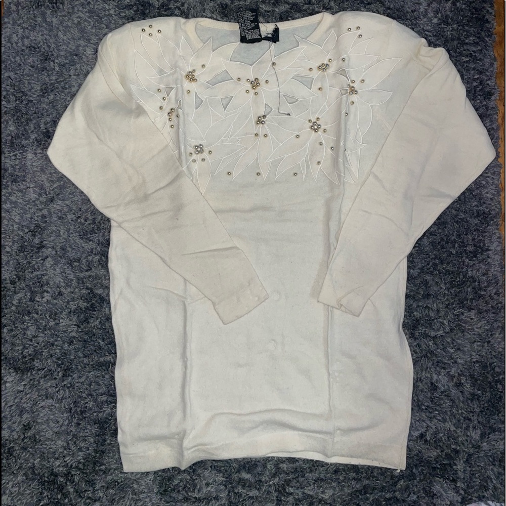 Vintage Women’s Poinsettia Sweater
